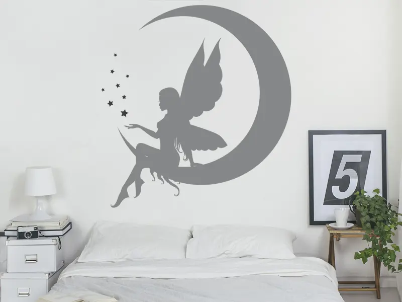 Sticker mural Fée Lune 2 résultat en situation Sticker mural Fée Lune 2 résultat en situation