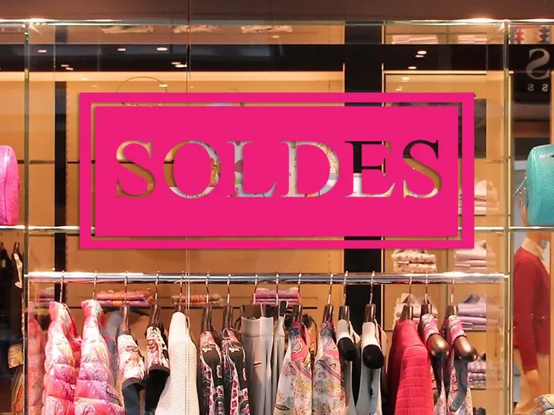 Sticker mural Soldes Cadre Personnalisable résultat en situation Sticker Cadre Personnalisable