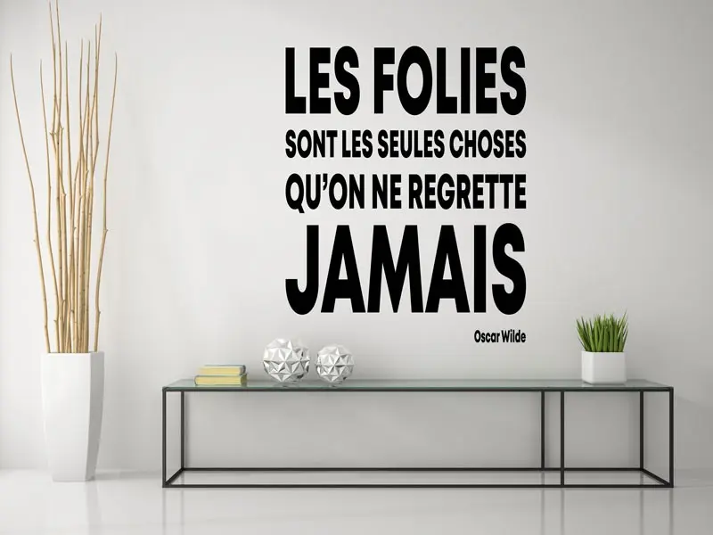 Sticker mural Citações de Autor Citation Les Folies de Oscar Wilde résultat en situation Sticker Citation Les Folies de Oscar Wilde