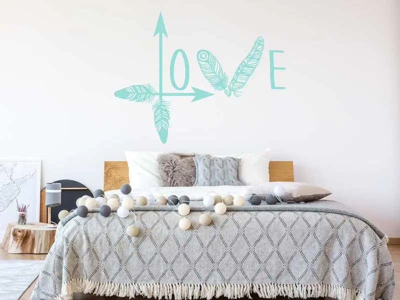 Sticker mural Textes d'Amour Love Bohème Plume résultat en situation Sticker Love Bohème Plume