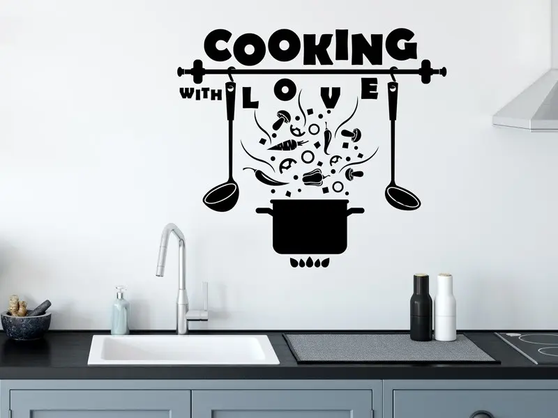 Sticker mural Chef - Ustensiles Cooking with love casserole résultat en situation Sticker Cooking with love casserole