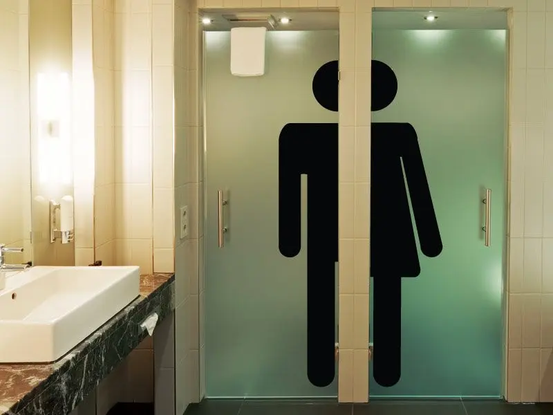 Sticker mural Stickers WC & Salle de bain WC Homme Femme résultat en situation Sticker WC Homme Femme