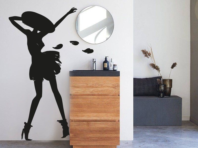 Sticker mural La Petite Robe Noire Guerlain 2 résultat en situation