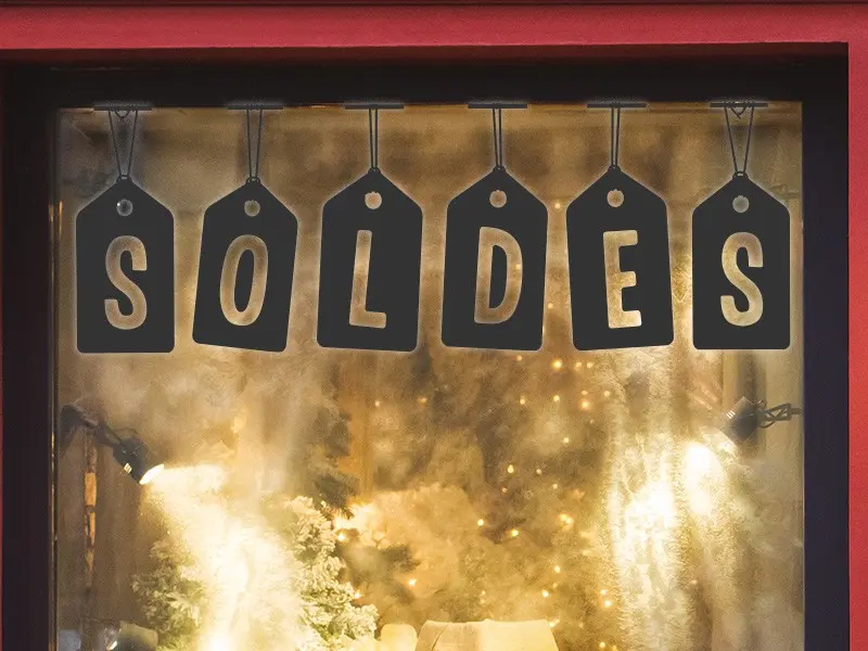 Sticker mural Soldes Soldes Etiquettes Suspendues résultat en situation Sticker Soldes Etiquettes Suspendues