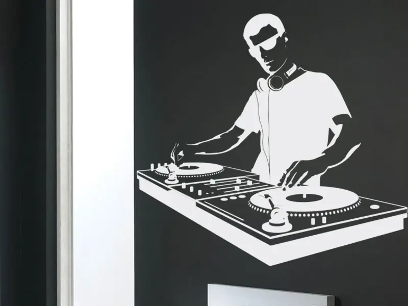 Sticker mural Disco & Pop Platine de mixage DJ résultat en situation gros plan Sticker Platine de mixage DJ