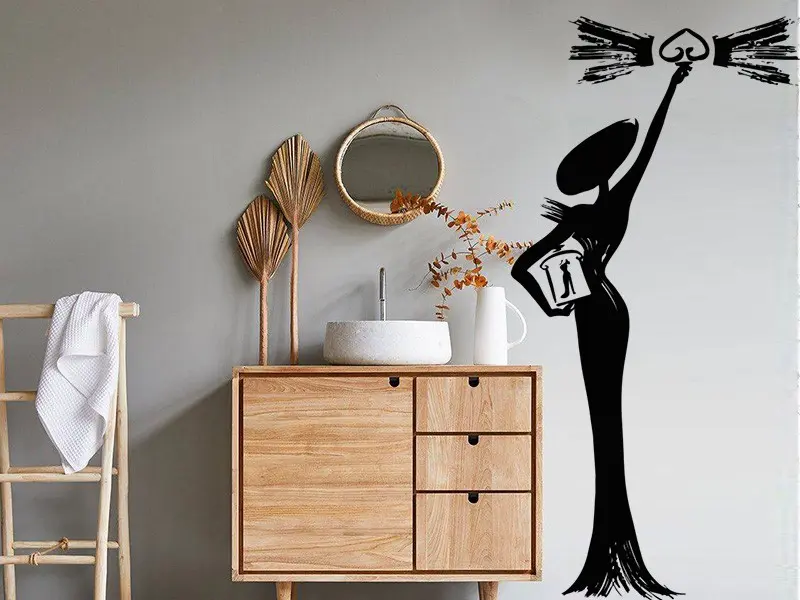 Sticker mural Stickers WC & Salle de bain La Petite Robe Noire Guerlain 5 résultat en situation gros plan Sticker La Petite Robe Noire Guerlain 5