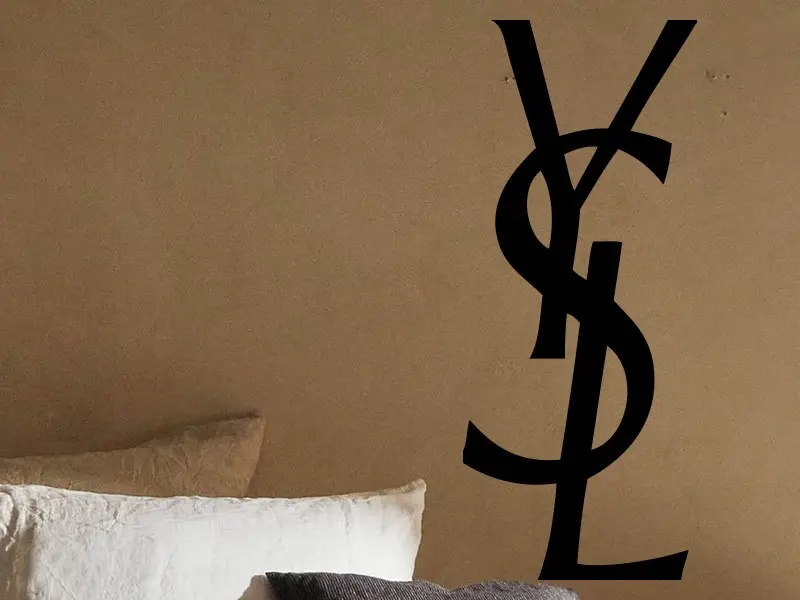 Sticker mural Stickers WC & Salle de bain Yves Saint Laurent résultat en situation gros plan Sticker Yves Saint Laurent