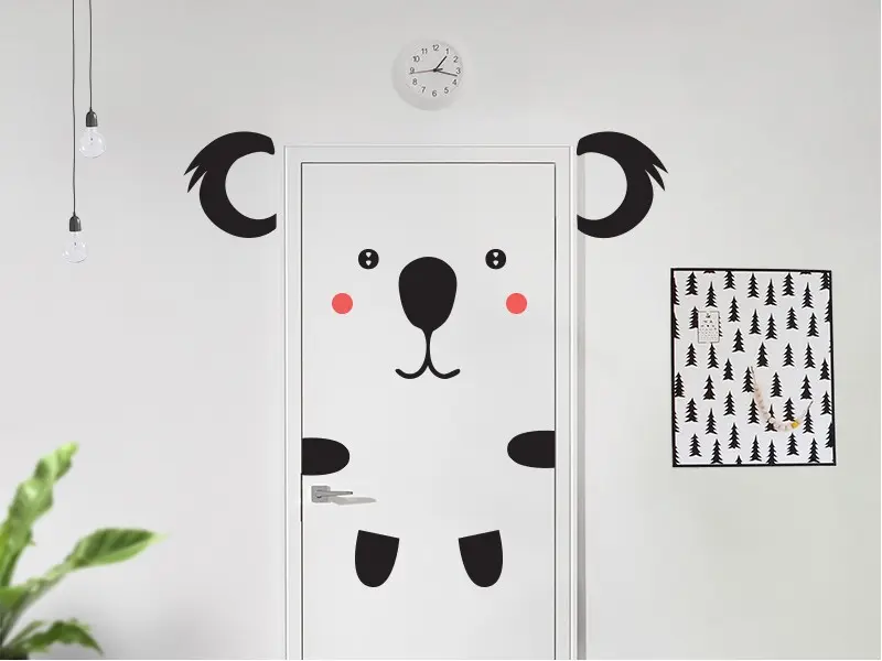 Sticker mural Koala à la Porte résultat en situation Sticker mural Koala à la Porte résultat en situation