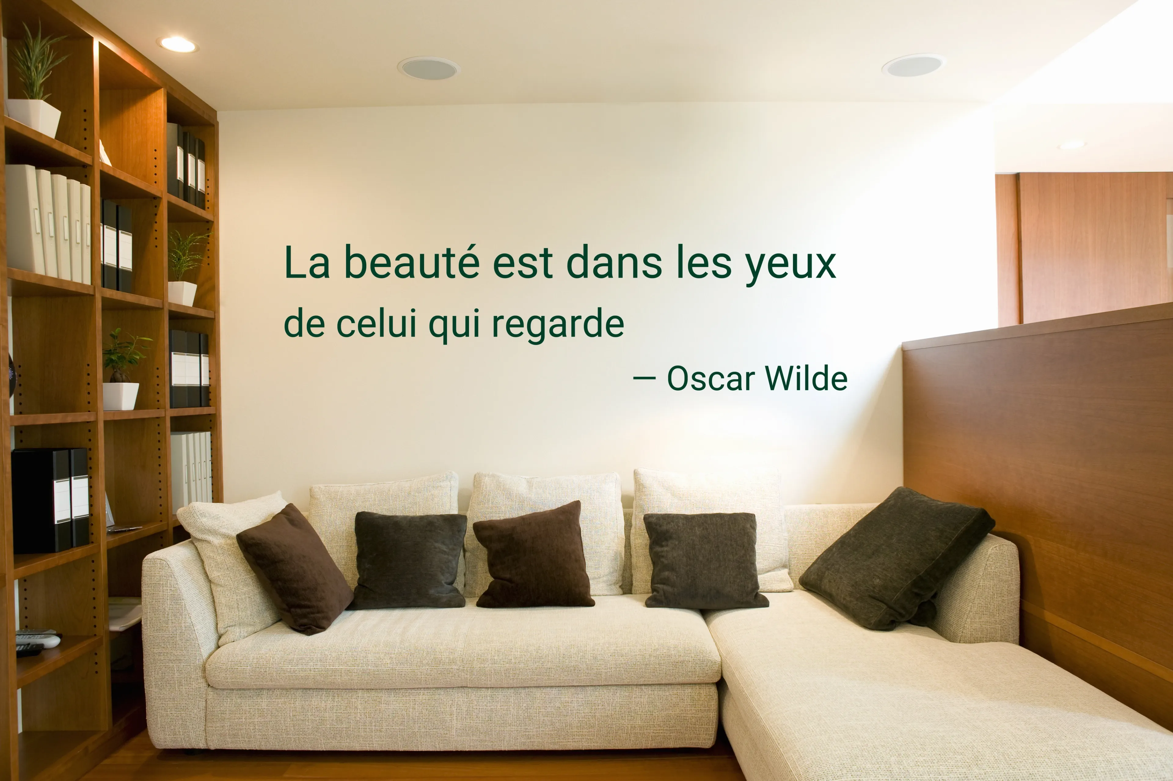 Sticker mural texte personnalisé : écrivez votre texte, choisissez la taille et le style résultat en situation Sticker mural texte personnalisé : écrivez votre texte, choisissez la taille et le style résultat en situation