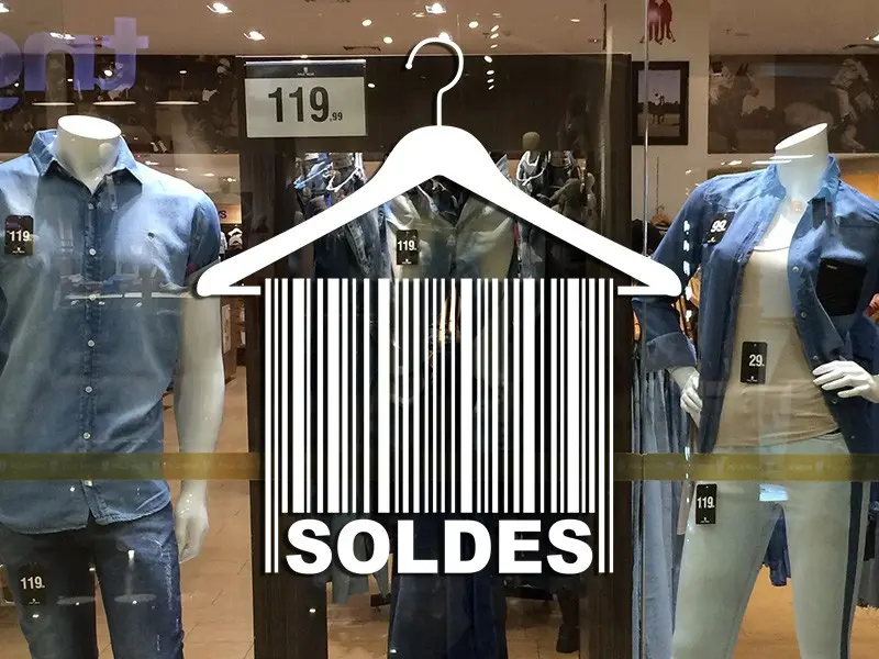 Sticker mural Soldes Cintre Code barre Texte Personnalisable résultat en situation Sticker Cintre Code barre Texte Personnalisable