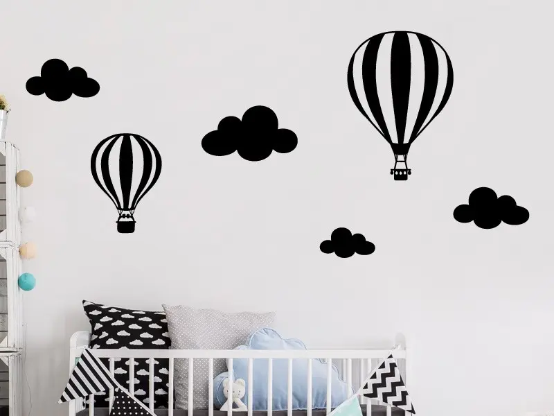 Sticker mural Avions & Bateaux Kit Mongolfières et nuages résultat en situation gros plan Sticker Kit Mongolfières et nuages