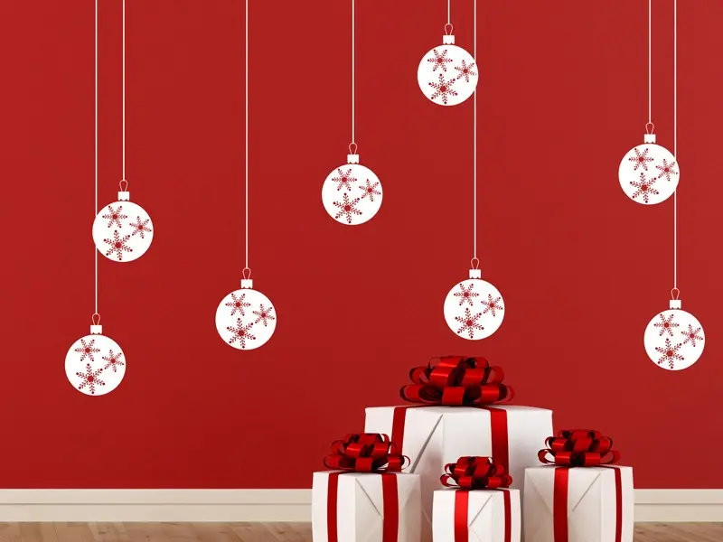 Sticker mural Noël Pack 8 Boules Flocons de Noël résultat en situation gros plan Sticker Pack 8 Boules Flocons de Noël